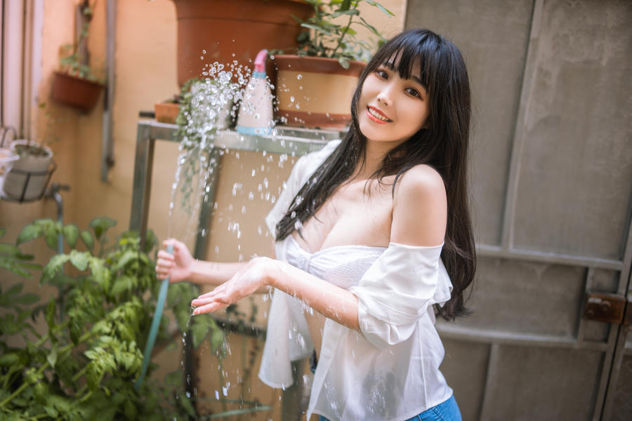 汪知子-No.022–夏日小院-在线看 第3张